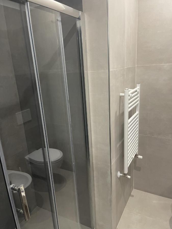 Hotel Telstar Римини Экстерьер фото