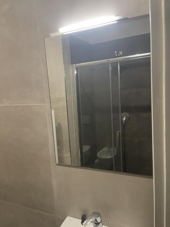 Hotel Telstar Римини Экстерьер фото